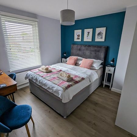 Cosy Guest Room In A Family Home With Free Parking Edinburgh Ngoại thất bức ảnh