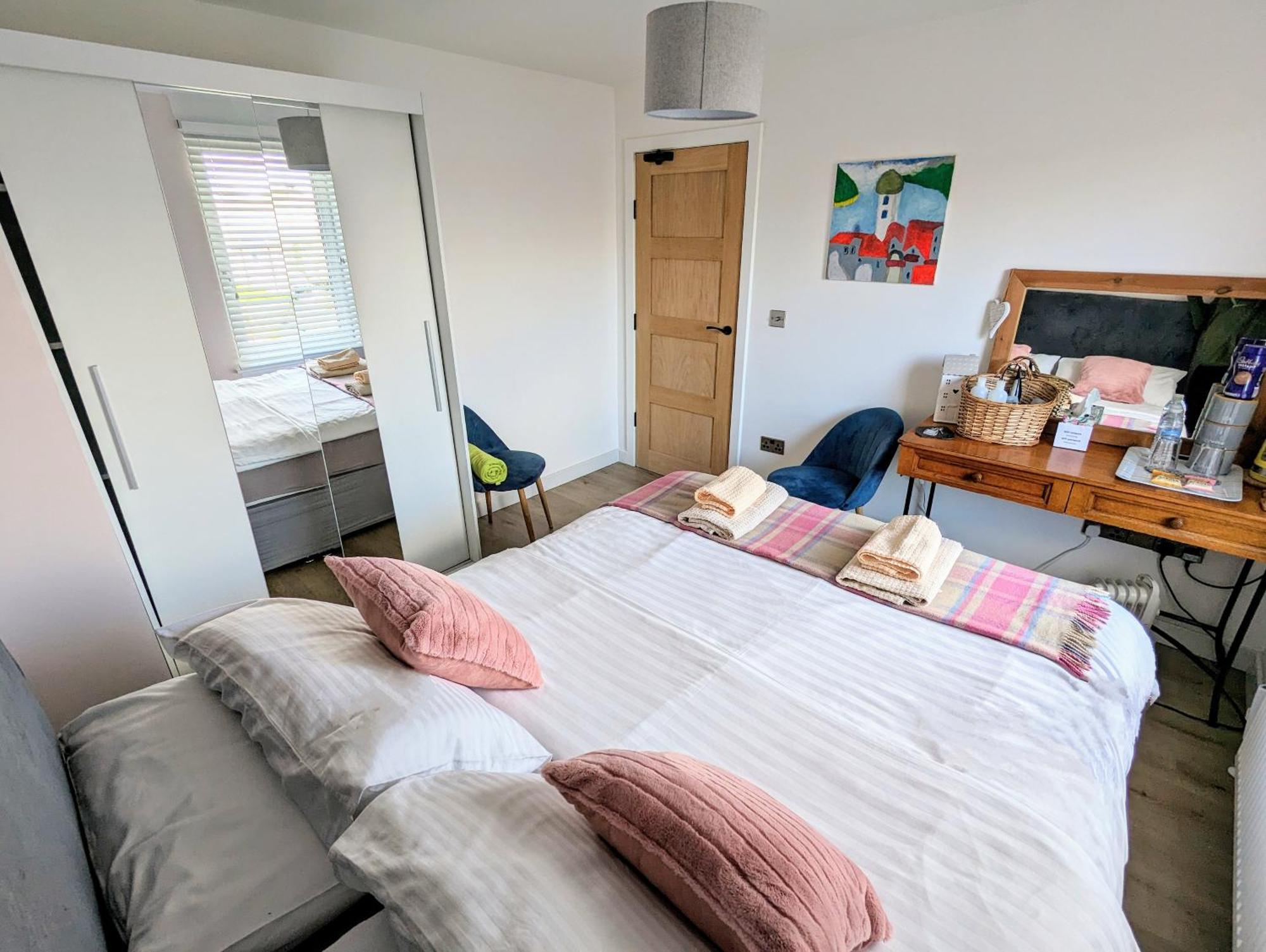 Cosy Guest Room In A Family Home With Free Parking Edinburgh Ngoại thất bức ảnh